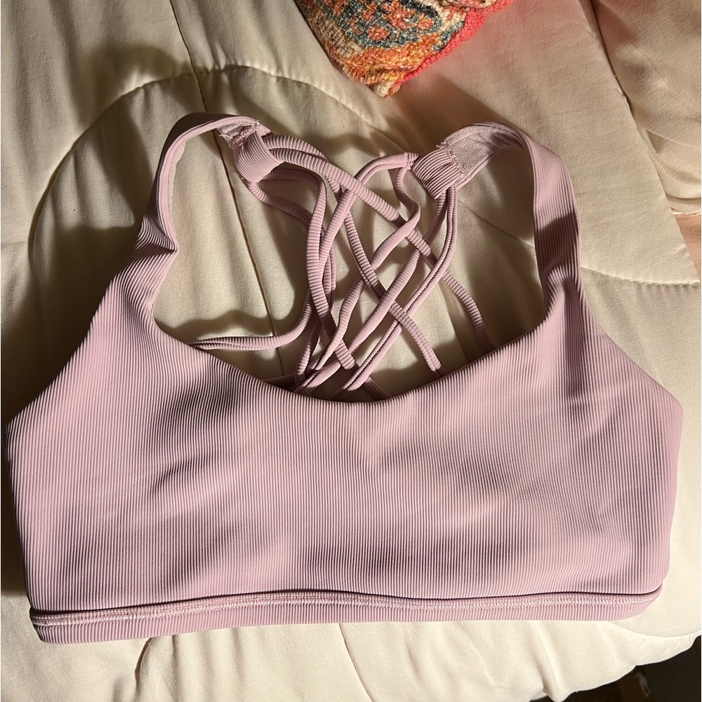 Lululemon sports bra